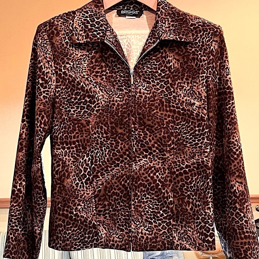 Briggs New York Petite Blazer Animal Print Size 10